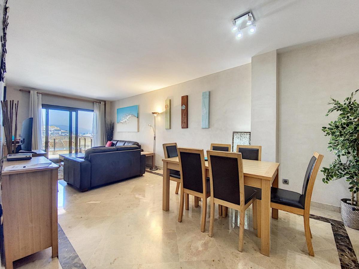 Lovely Apartment With Pool & Sea Views - Marina Del Castillo 2129 Манільва Екстер'єр фото