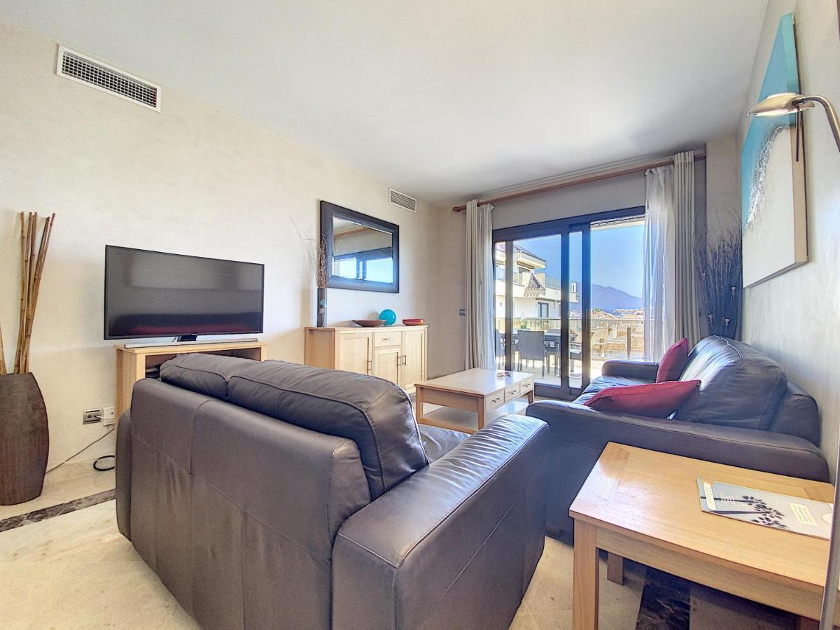 Lovely Apartment With Pool & Sea Views - Marina Del Castillo 2129 Манільва Екстер'єр фото