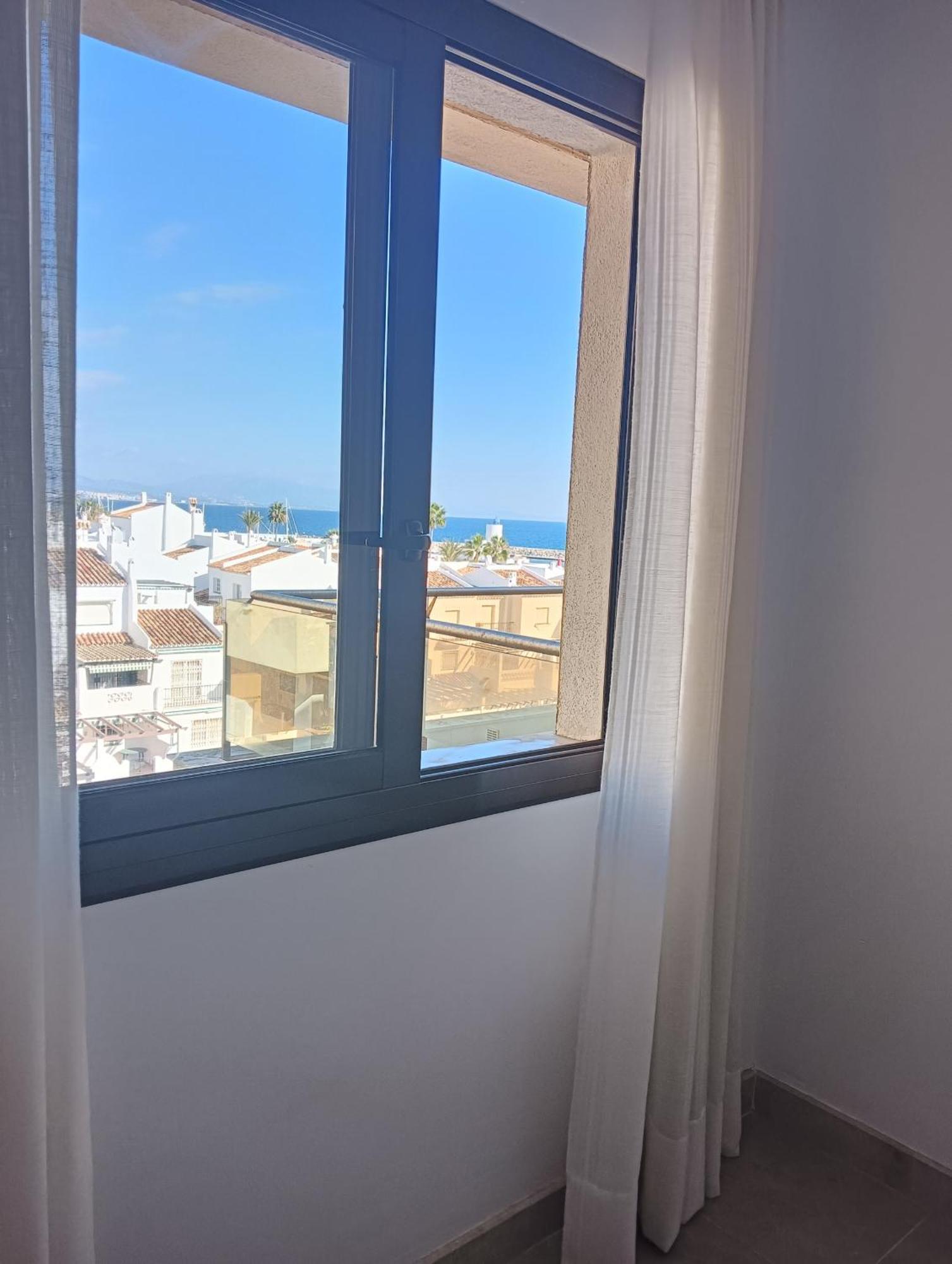 Lovely Apartment With Pool & Sea Views - Marina Del Castillo 2129 Манільва Екстер'єр фото