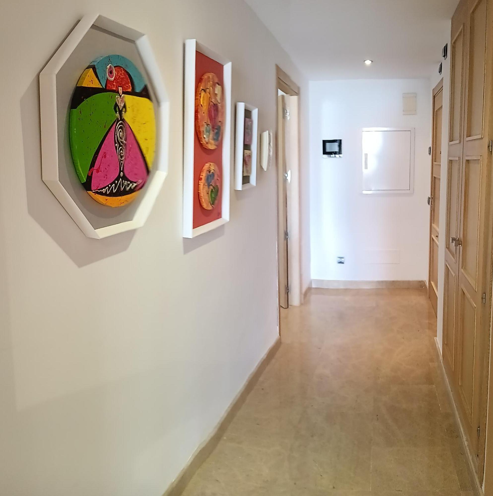 Lovely Apartment With Pool & Sea Views - Marina Del Castillo 2129 Манільва Екстер'єр фото