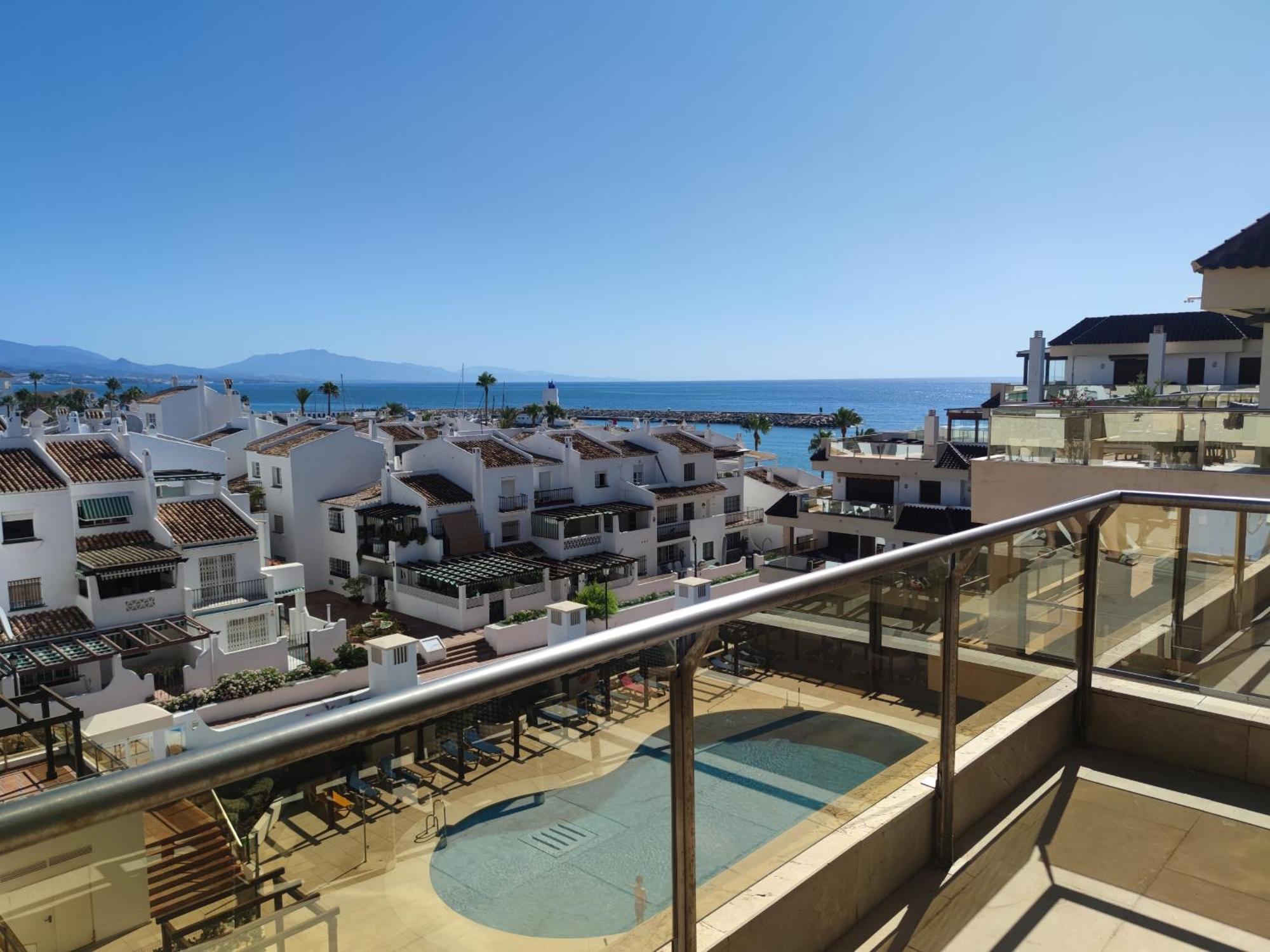 Lovely Apartment With Pool & Sea Views - Marina Del Castillo 2129 Манільва Екстер'єр фото